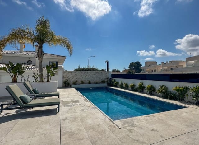 4 quarto Moradia para venda em Villamartin, Orihuela com piscina garagem - 2 950 000 € (Ref: 9975653)