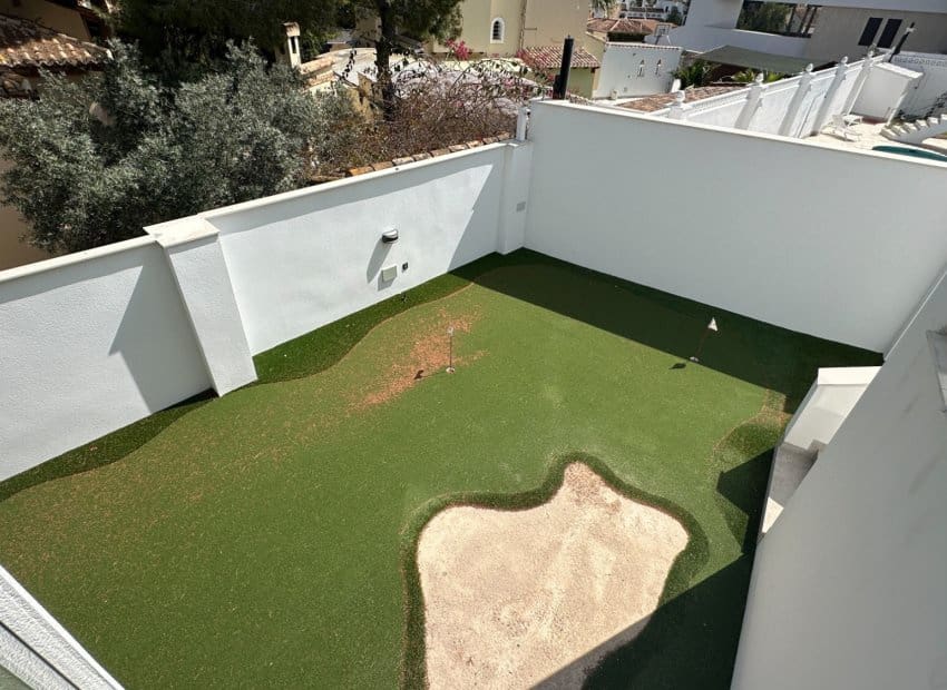 4 bedroom Villa for sale in Villamartin with pool garage - € 2,950,000 (Ref: 9975653)