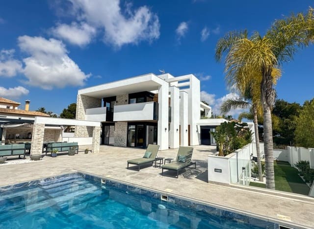 4 quarto Moradia para venda em Villamartin, Orihuela com piscina garagem - 2 950 000 € (Ref: 9975653)