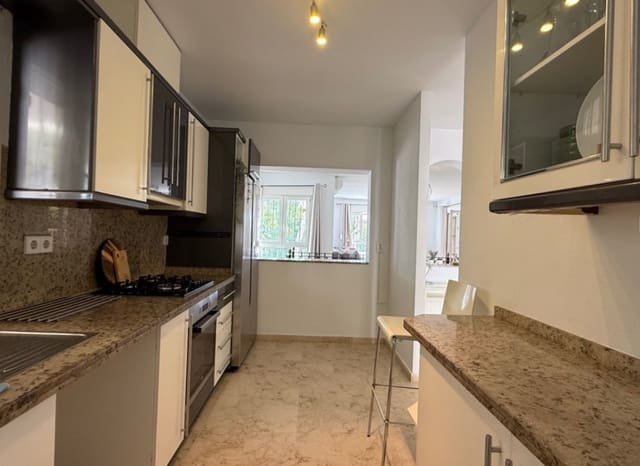 4 sypialnia Willa na sprzedaż w Lomas de Campoamor - Las Ramblas, Orihuela z basenem garażem - 645 000 € (Ref: 9975654)