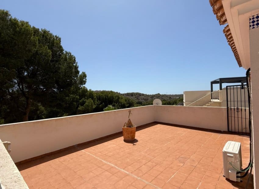 4 bedroom Villa for sale in Orihuela Costa with pool garage - € 645,000 (Ref: 9975654)