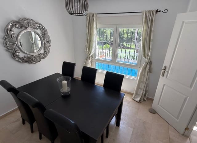 4 sypialnia Willa na sprzedaż w Lomas de Campoamor - Las Ramblas, Orihuela z basenem garażem - 645 000 € (Ref: 9975654)