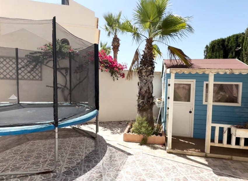4 bedroom Villa for sale in Orihuela Costa with pool garage - € 645,000 (Ref: 9975654)