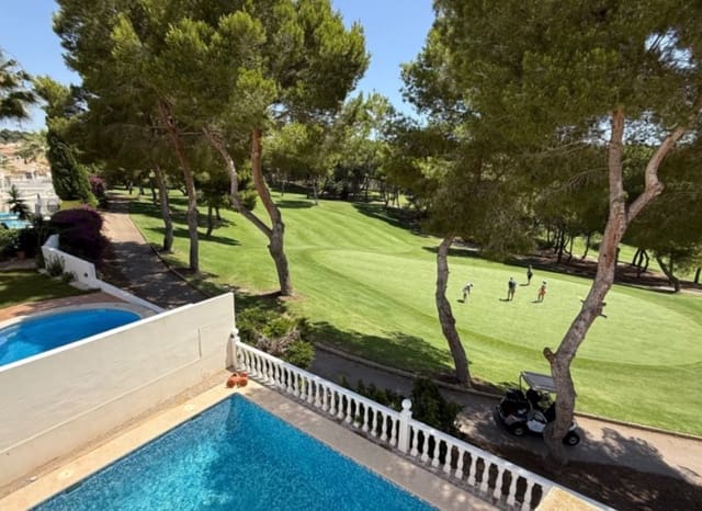 4 sypialnia Willa na sprzedaż w Lomas de Campoamor - Las Ramblas, Orihuela z basenem garażem - 645 000 € (Ref: 9975654)