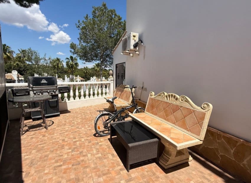 4 sovrum Villa till salu i Orihuela Costa med pool - 750 000 € (Ref: 9979306)