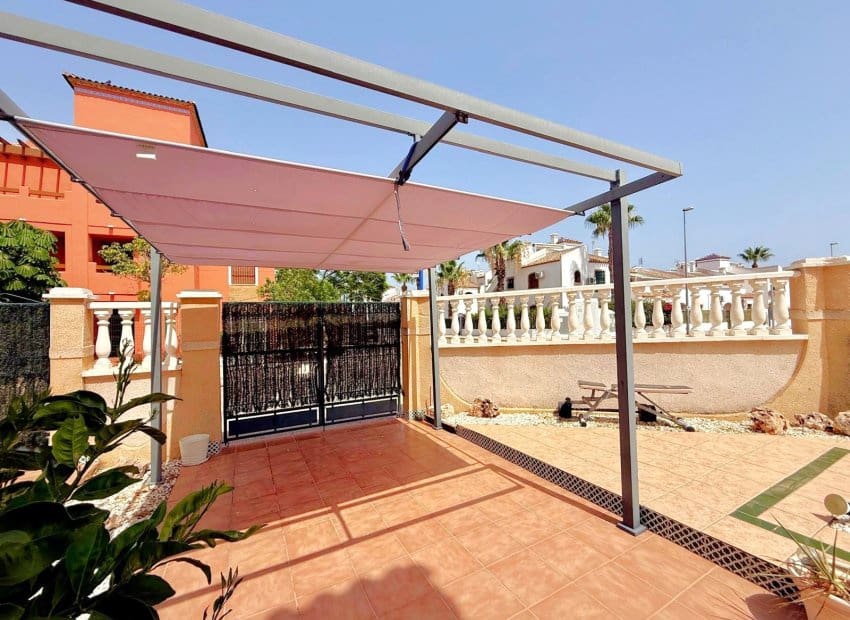 2 sovrum Lägenhet till salu i Villamartin med pool - 199 000 € (Ref: 9979309)