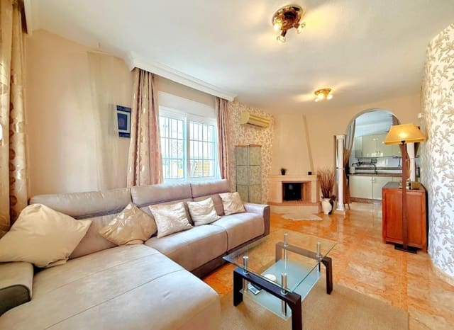 2 sovrum Lägenhet till salu i Villamartin, Orihuela med pool - 199 000 € (Ref: 9979309)
