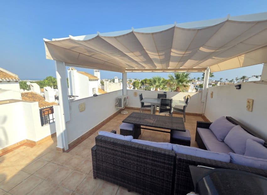 2 soveværelse Lejlighed til salg i Villamartin med swimmingpool - € 199.000 (Ref: 9983872)