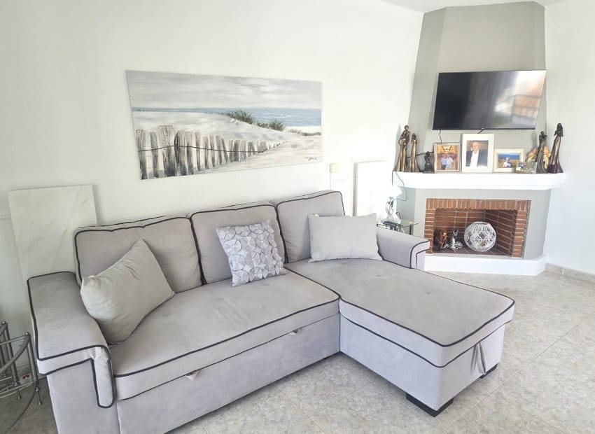 2 soveværelse Lejlighed til salg i Villamartin med swimmingpool - € 199.000 (Ref: 9983872)