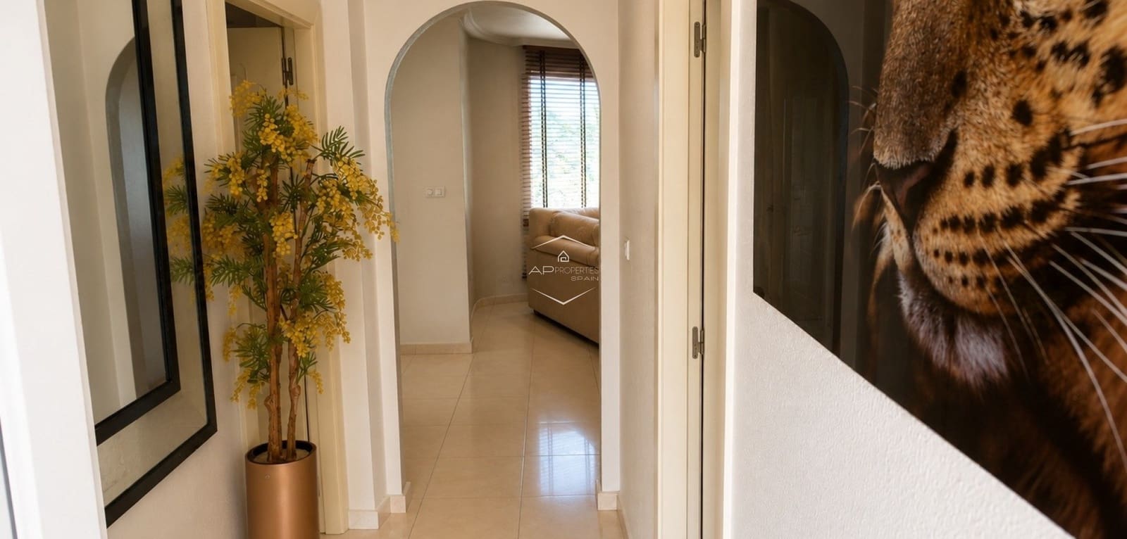 4 bedroom Villa for sale in Rojales with pool garage - € 557,000 (Ref: 10016593)