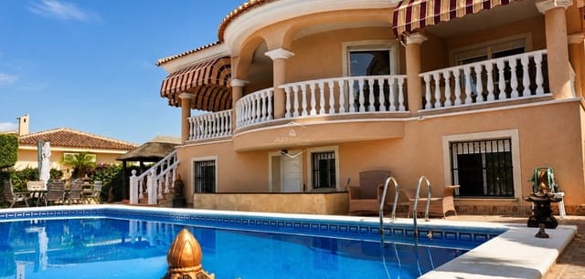 4 soveværelse Villa til salg i Rojales med swimmingpool - € 557.000 (Ref: 10016593)