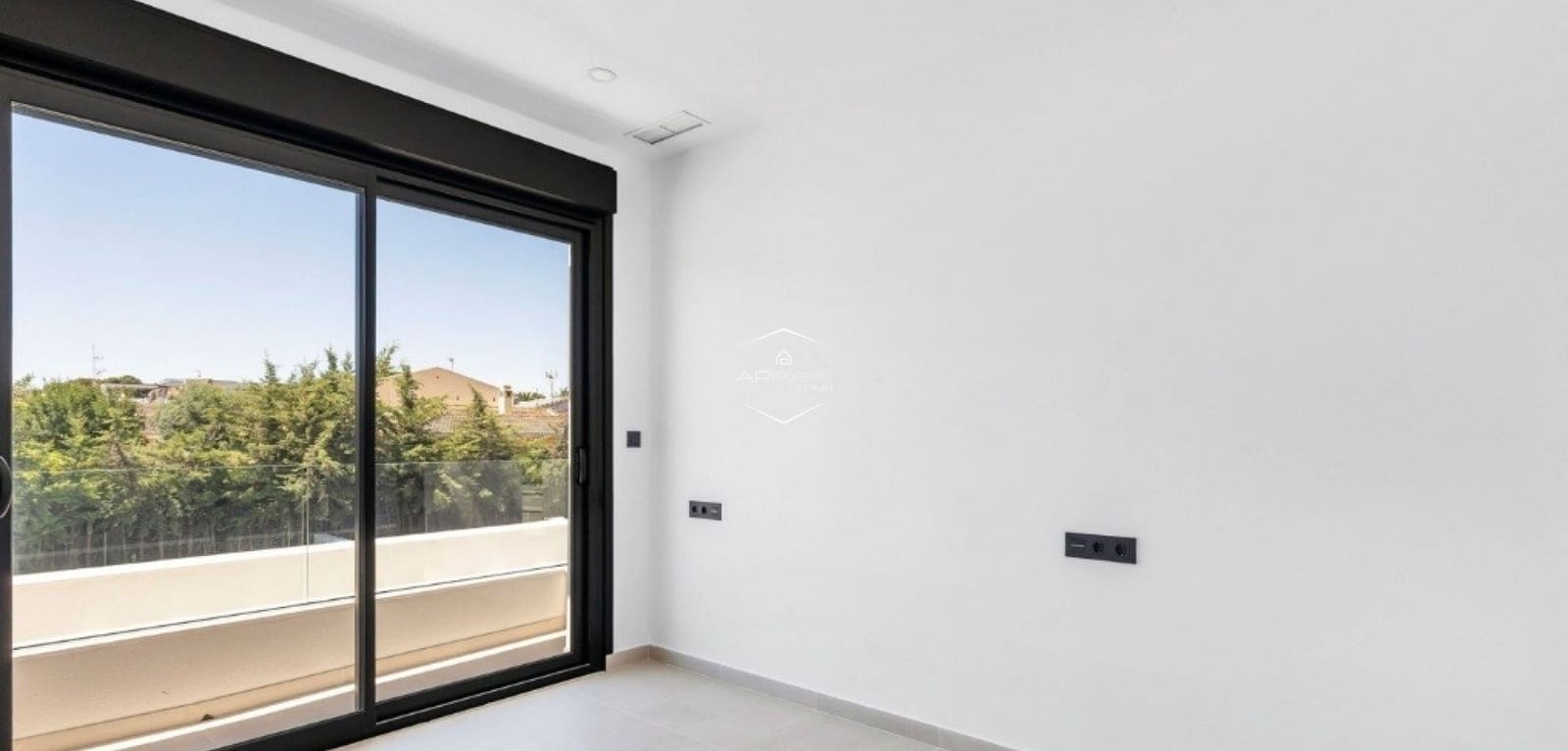 4 bedroom Villa for sale in Los Balcones with pool - € 895,000 (Ref: 10034681)
