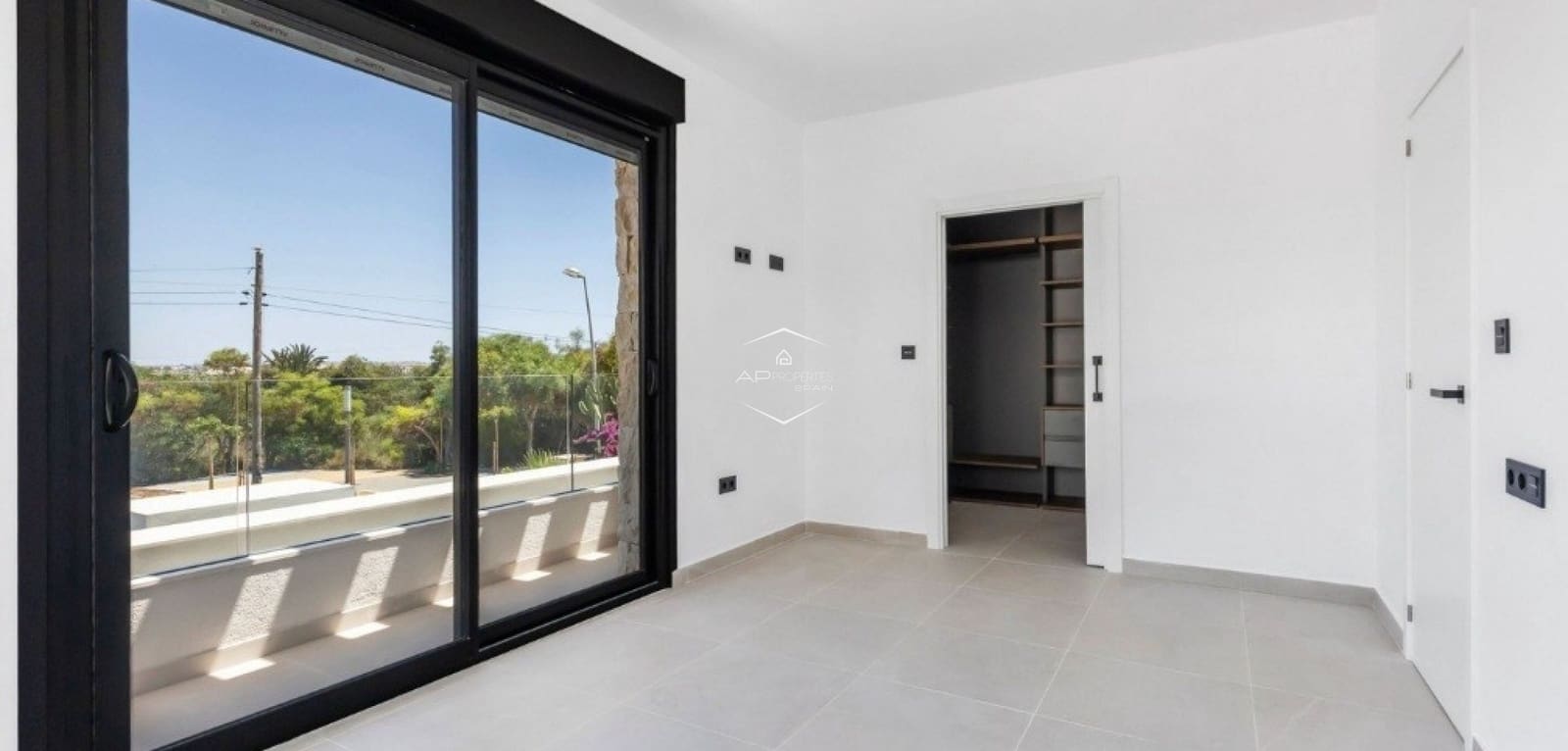 4 bedroom Villa for sale in Los Balcones with pool - € 895,000 (Ref: 10034681)
