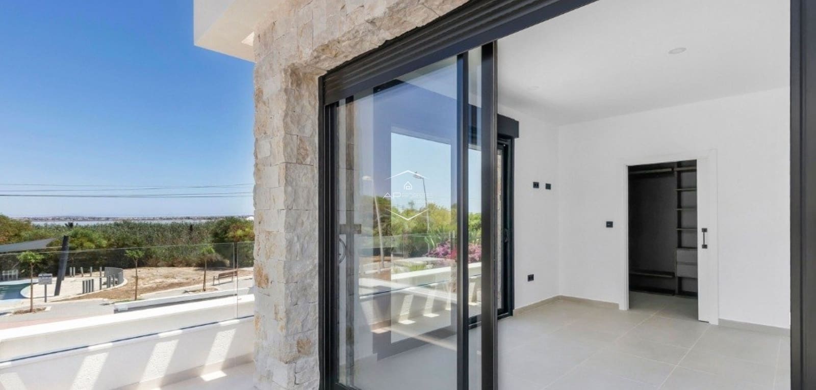4 bedroom Villa for sale in Los Balcones with pool - € 895,000 (Ref: 10034681)