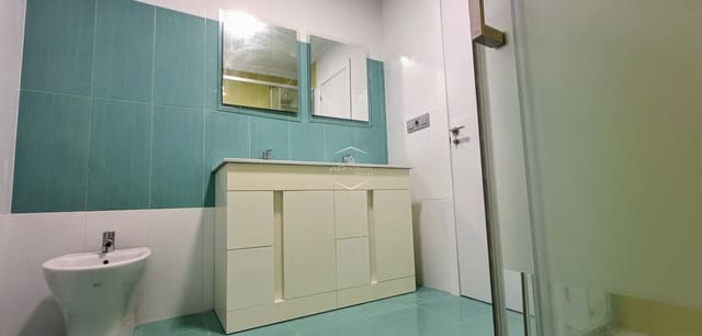 2 soveværelse Byhus til salg i La Romana med garage - € 169.990 (Ref: 8982757)