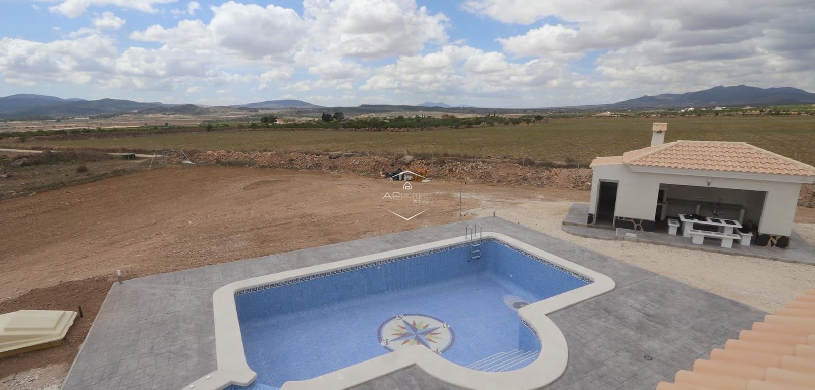 4 soveværelse Villa til salg i Pinoso med swimmingpool - € 423.000 (Ref: 9289963)