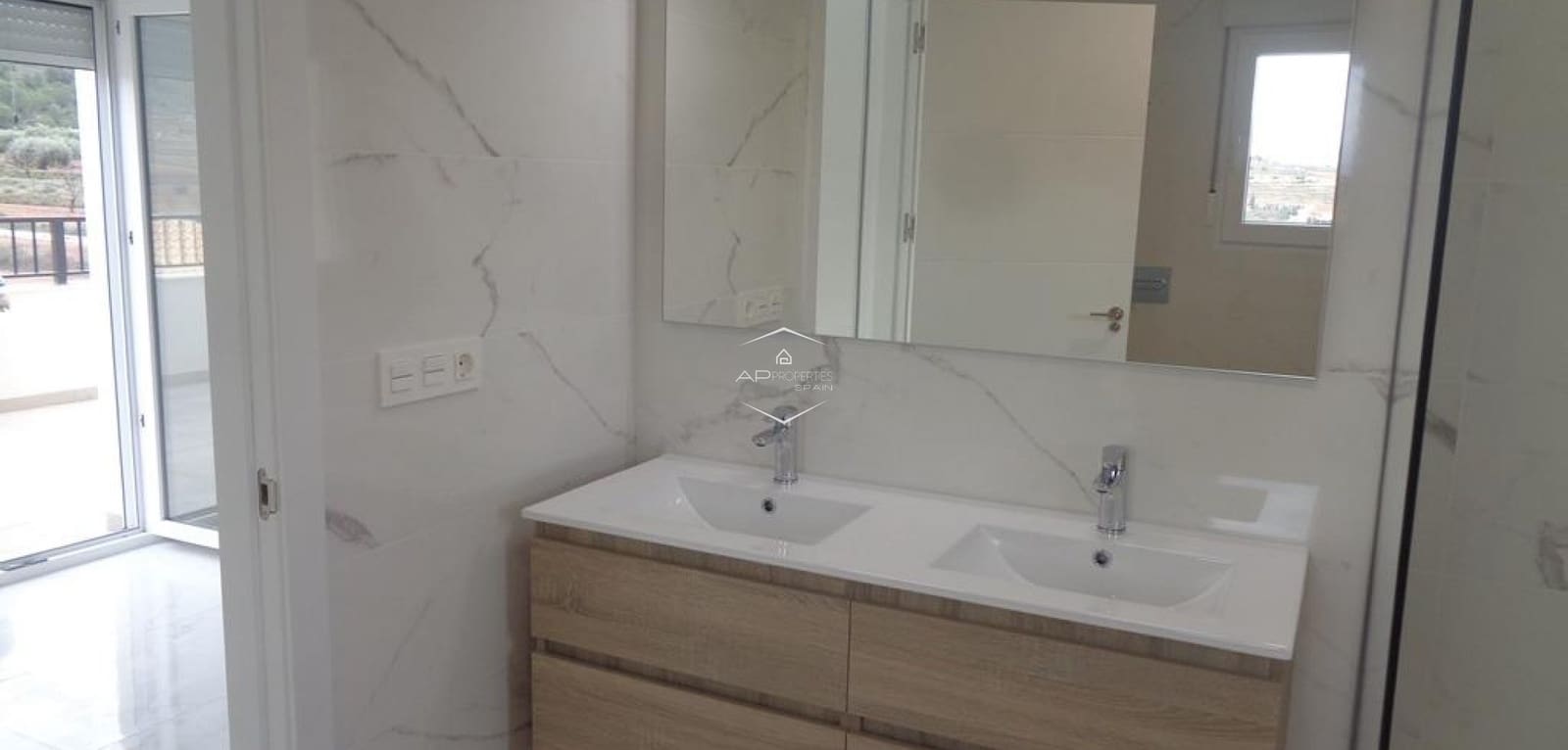 4 soveværelse Villa til salg i Pinoso med swimmingpool - € 423.000 (Ref: 9289963)