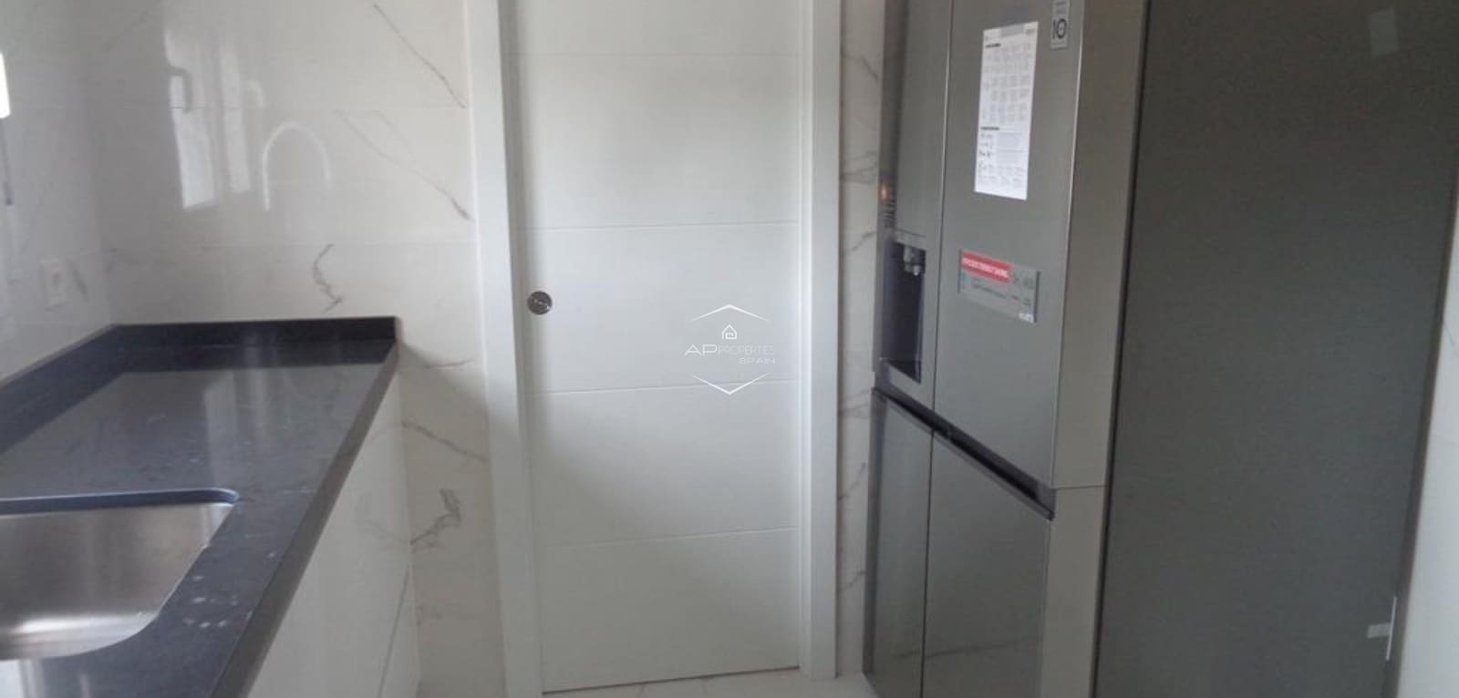 4 soveværelse Villa til salg i Pinoso med swimmingpool - € 423.000 (Ref: 9289963)