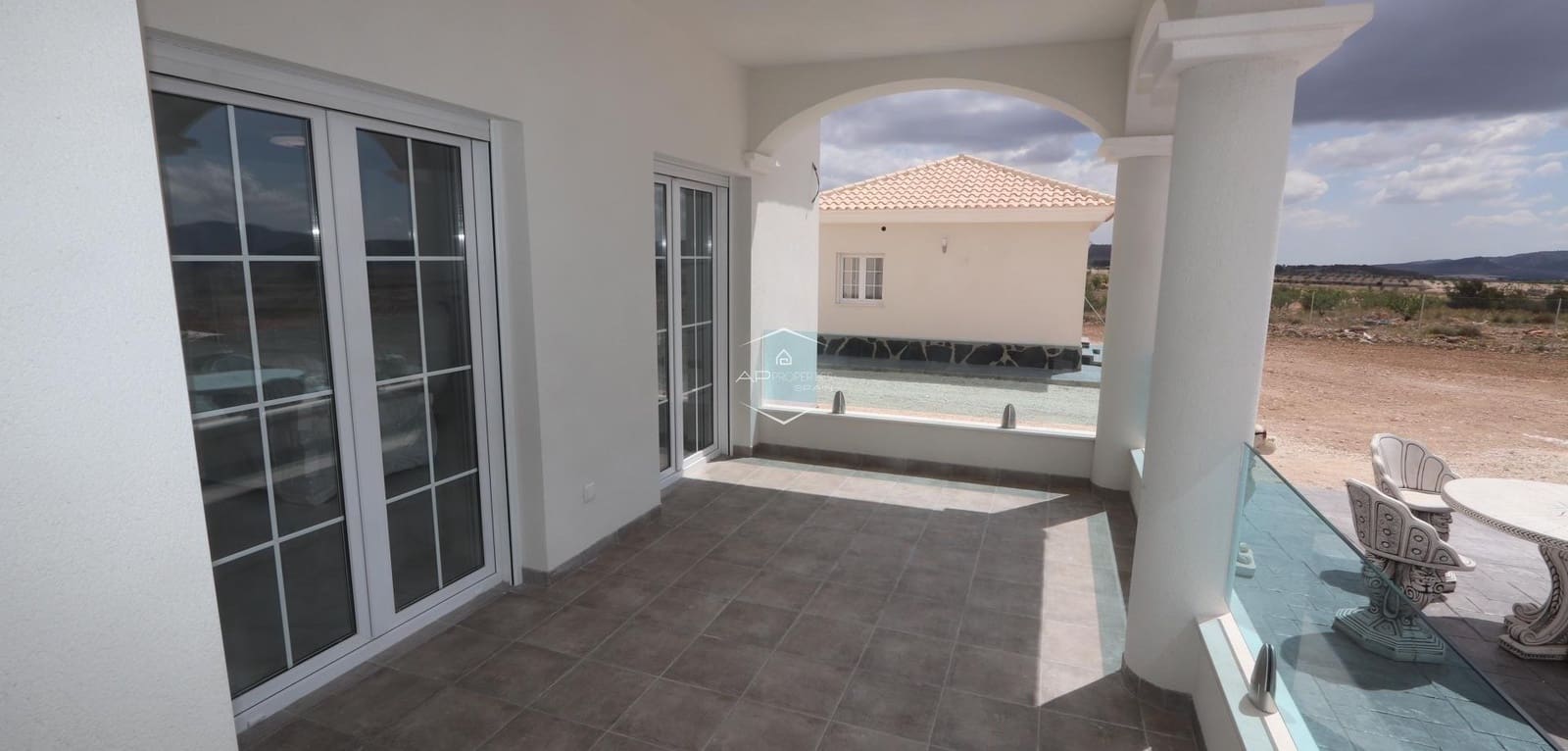 4 soveværelse Villa til salg i Pinoso med swimmingpool - € 423.000 (Ref: 9289963)