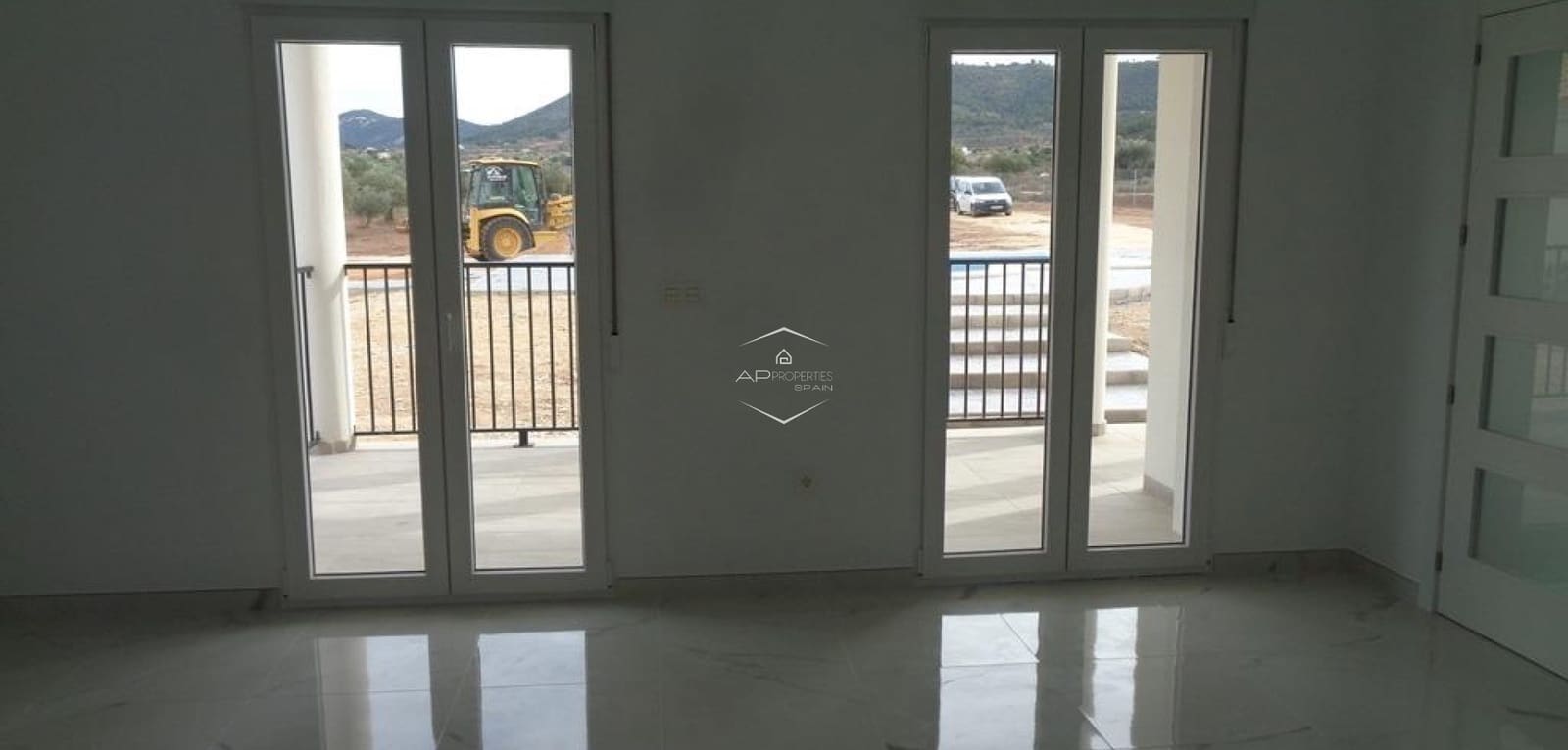 4 soveværelse Villa til salg i Pinoso med swimmingpool - € 423.000 (Ref: 9289963)