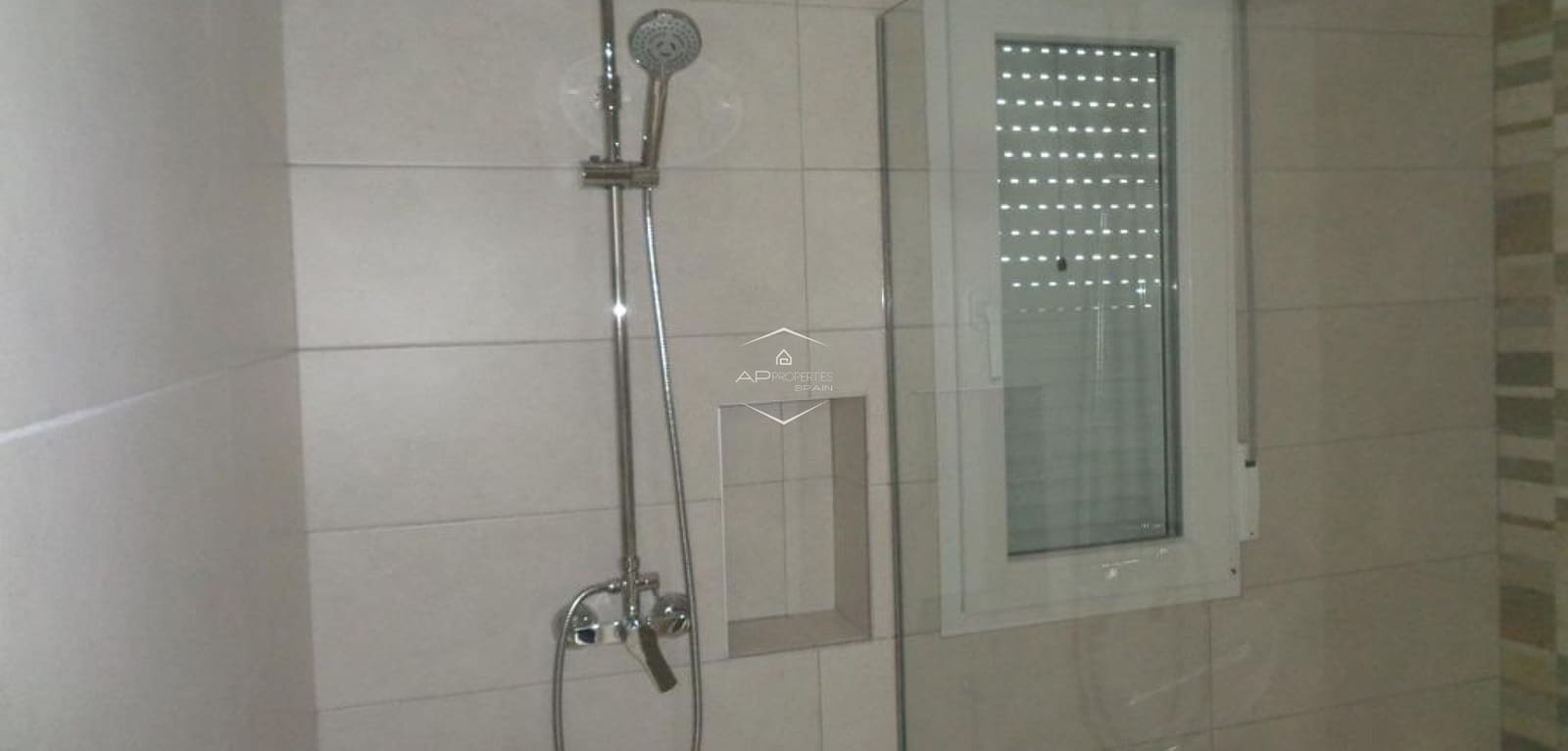 4 soveværelse Villa til salg i Pinoso med swimmingpool - € 423.000 (Ref: 9289963)