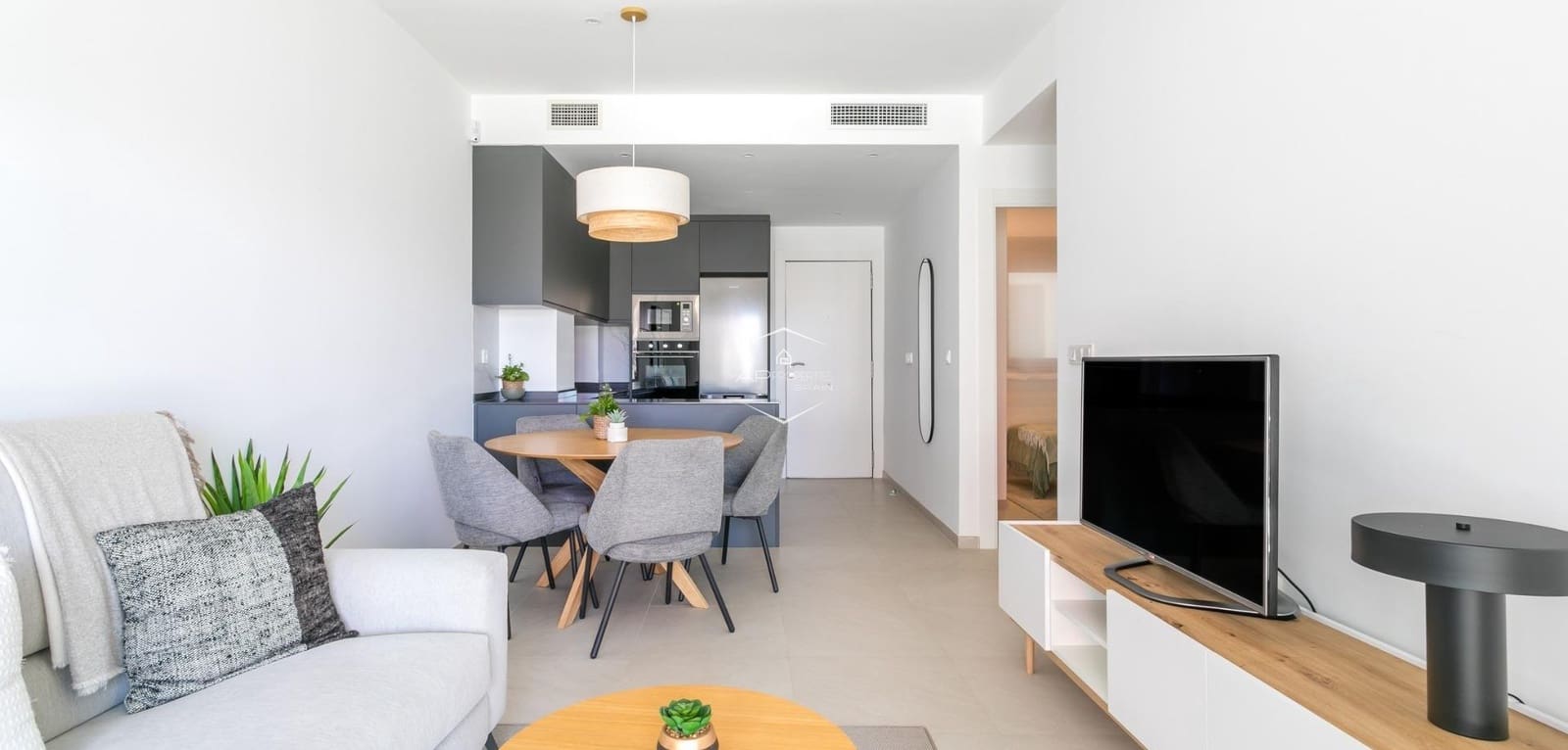 2 Zimmer Apartment zu verkaufen in Torrevieja mit Pool - 285.000 € (Ref: 9289969)