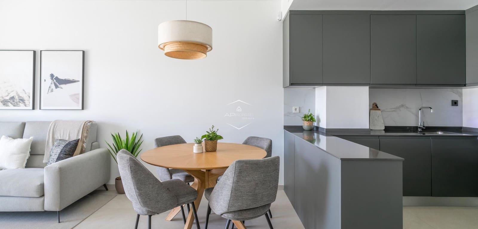 2 Zimmer Apartment zu verkaufen in Torrevieja mit Pool - 285.000 € (Ref: 9289969)