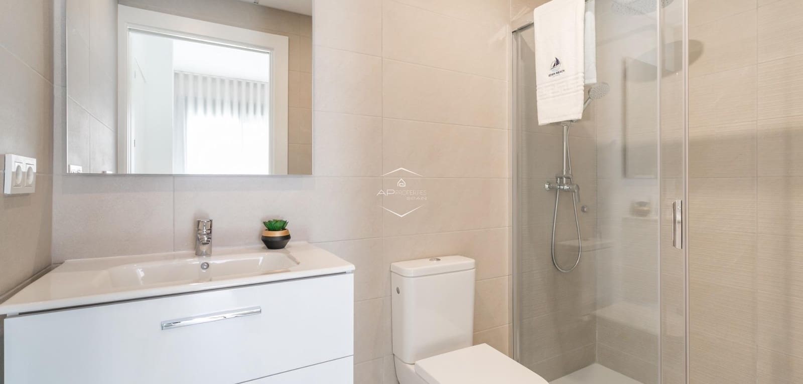 2 Zimmer Apartment zu verkaufen in Torrevieja mit Pool - 285.000 € (Ref: 9289969)