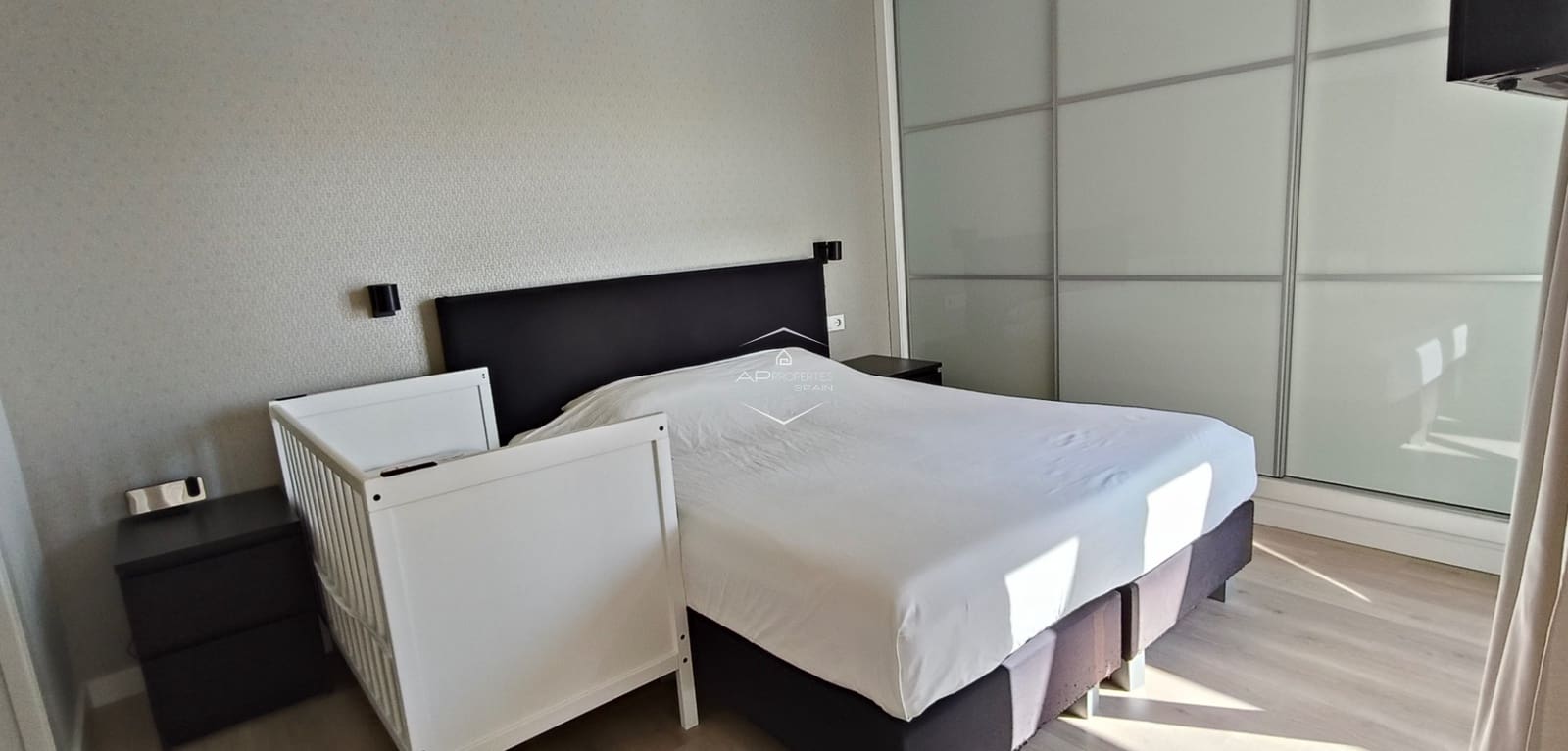 3 sypialnia Dom na sprzedaż w Torrevieja z basenem garażem - 399 900 € (Ref: 9289972)