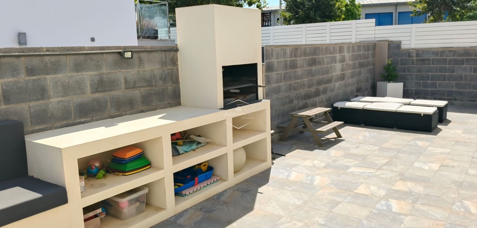 3 sypialnia Dom na sprzedaż w Torrevieja z basenem garażem - 399 900 € (Ref: 9289972)