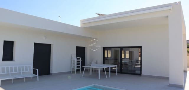 3 slaapkamer Villa te koop in La Romana met zwembad - € 360.000 (Ref: 9289976)
