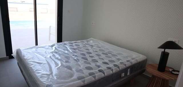 3 slaapkamer Villa te koop in La Romana met zwembad - € 360.000 (Ref: 9289976)