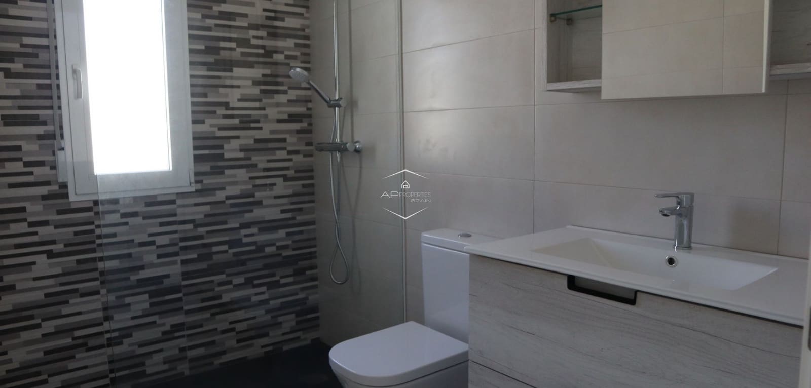 3 bedroom Villa for sale in La Romana with pool - € 345,000 (Ref: 9289977)