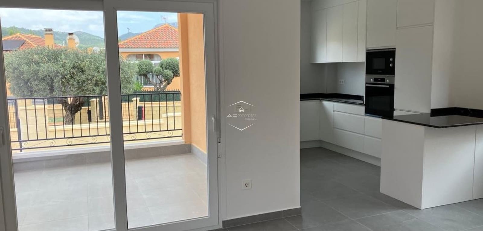 2 bedroom Villa for sale in La Romana with pool - € 220,000 (Ref: 9289978)