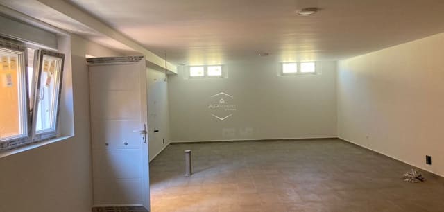 2 chambre Villa/Maison à vendre à La Romana avec piscine - 220 000 € (Ref: 9289978)