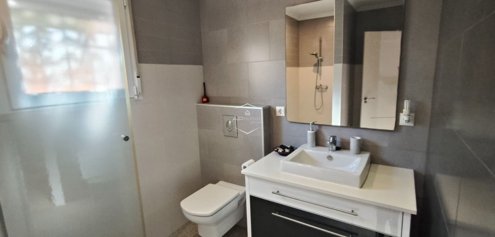 3 bedroom Villa for sale in La Romana with pool - € 299,000 (Ref: 9300414)