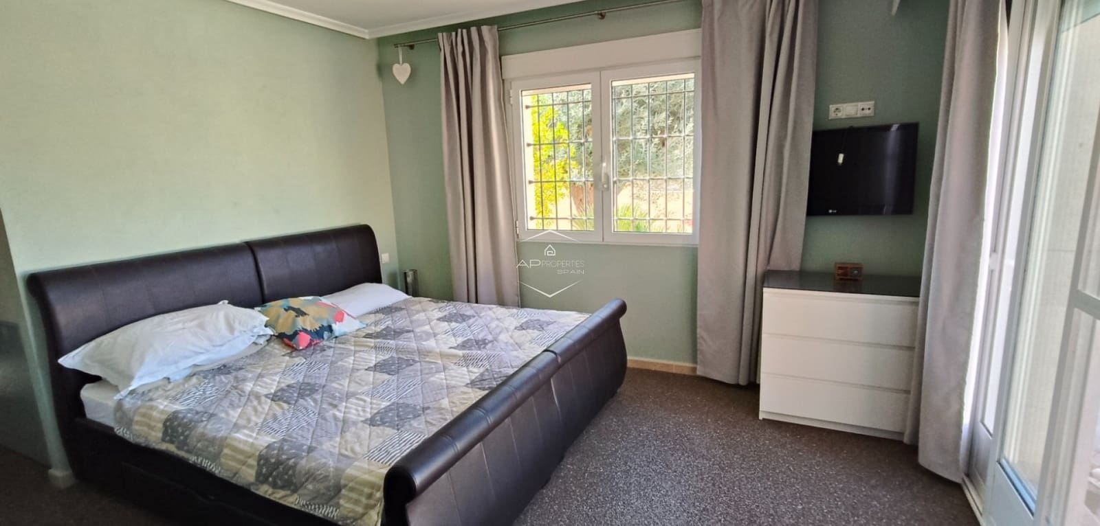 3 bedroom Villa for sale in La Romana with pool - € 299,000 (Ref: 9300414)