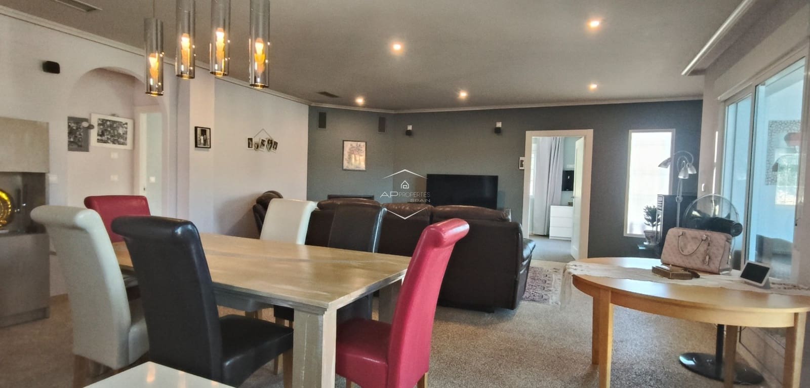 3 bedroom Villa for sale in La Romana with pool - € 299,000 (Ref: 9300414)