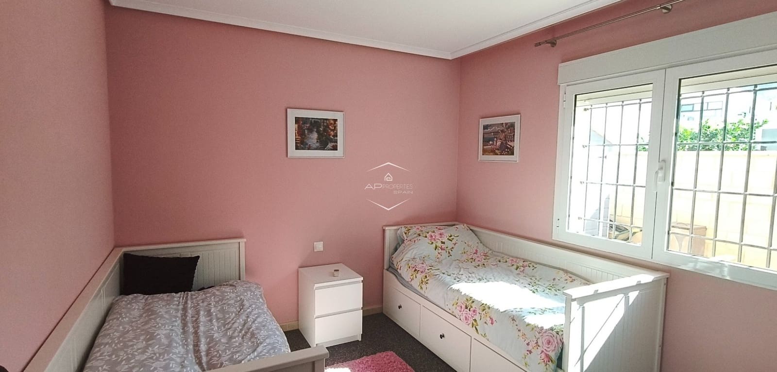 3 bedroom Villa for sale in La Romana with pool - € 299,000 (Ref: 9300414)