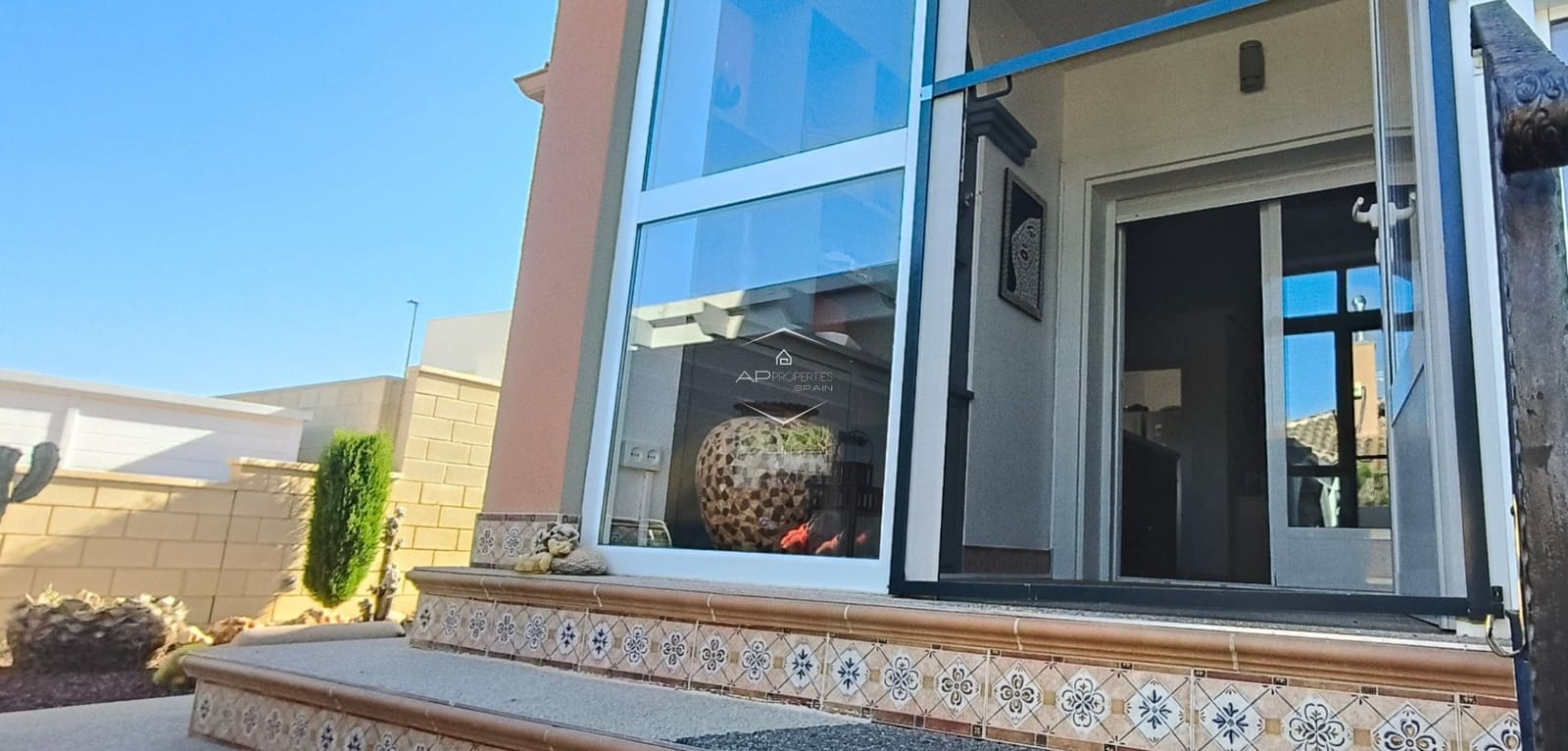 3 bedroom Villa for sale in La Romana with pool - € 299,000 (Ref: 9300414)