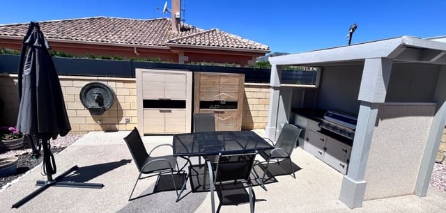 Chalet de 3 habitaciones en La Romana en venta con piscina - 299.000 € (Ref: 9300414)