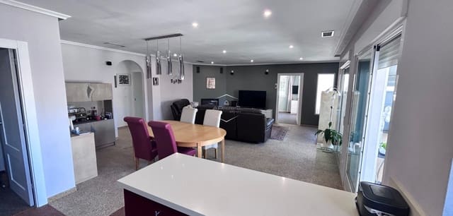 Chalet de 3 habitaciones en La Romana en venta con piscina - 299.000 € (Ref: 9300414)