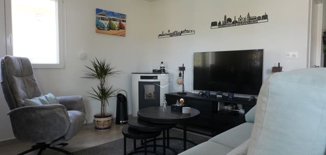 2 soveværelse Byhus til salg i La Romana med swimmingpool - € 249.000 (Ref: 9363544)