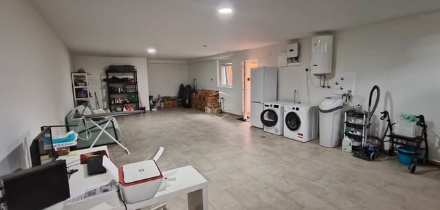 2 soveværelse Byhus til salg i La Romana med swimmingpool - € 249.000 (Ref: 9363544)