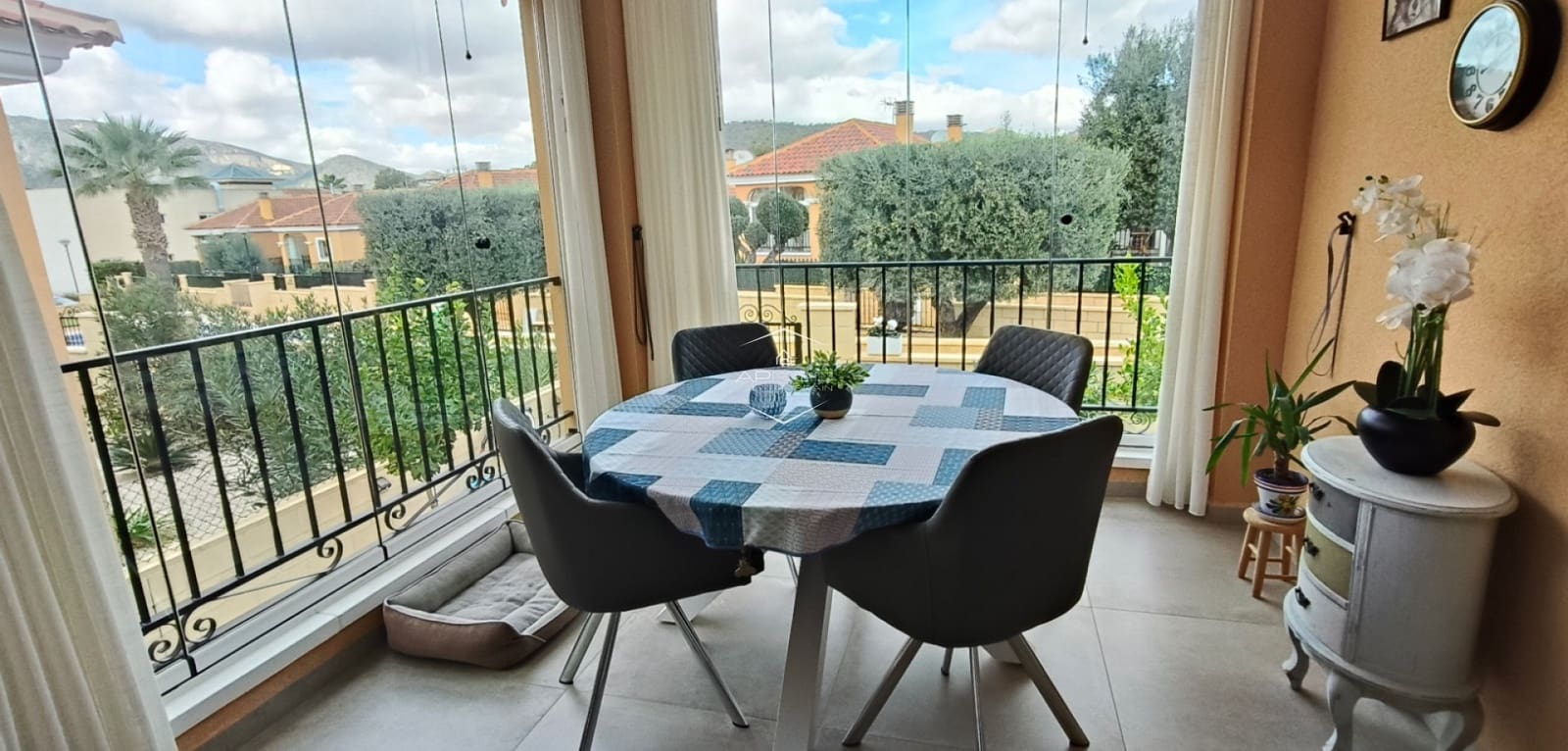 2 soveværelse Byhus til salg i La Romana med swimmingpool - € 249.000 (Ref: 9363544)