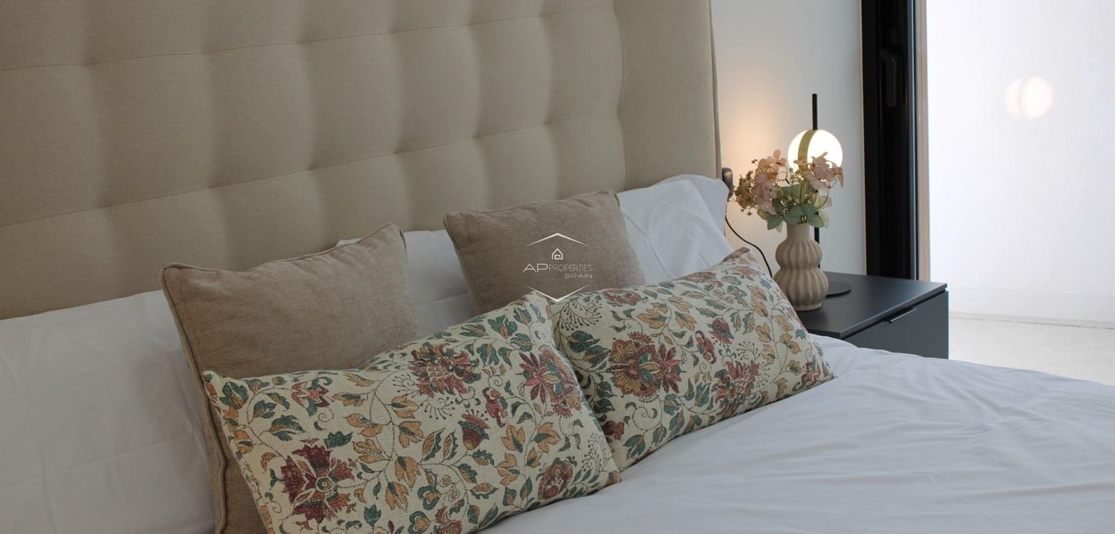 3 bedroom Villa for sale in Torre de la Horadada with pool - € 599,900 (Ref: 9471105)