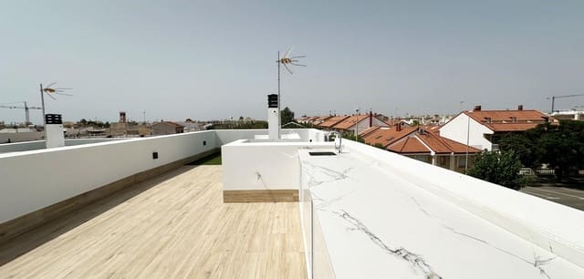 3 Zimmer Villa zu verkaufen in Torre de la Horadada, Pilar de la Horadada mit Pool - 599.900 € (Ref: 9471105)