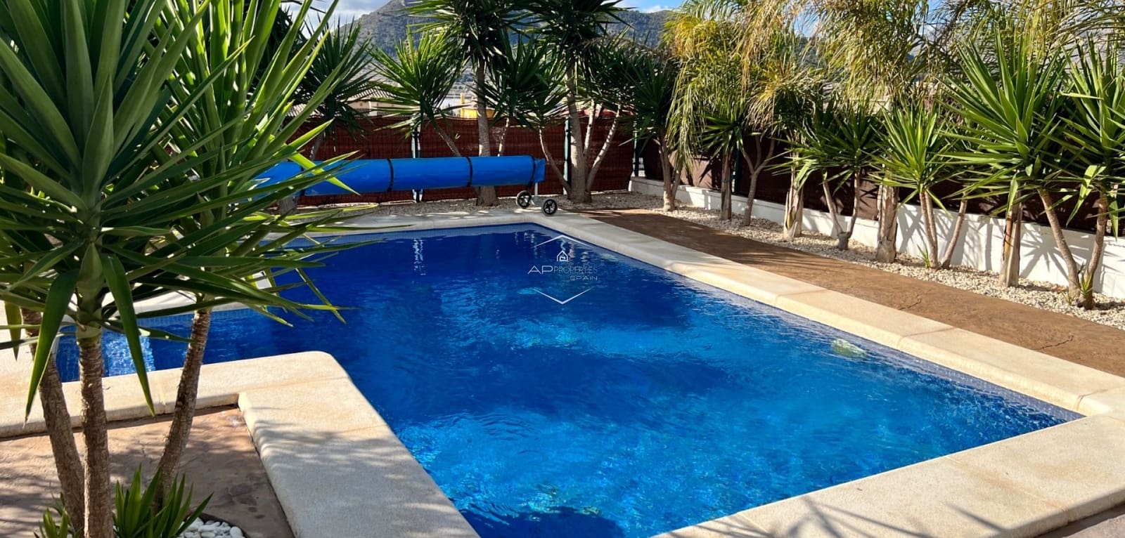 2 bedroom Villa for sale in Aspe with pool - € 239,900 (Ref: 9474604)