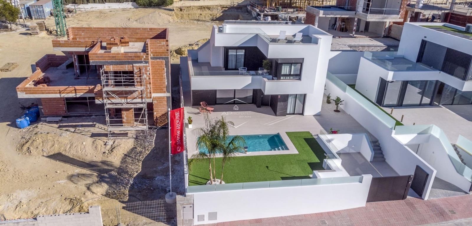 3 slaapkamer Villa te koop in Rojales met zwembad - € 567.000 (Ref: 9479005)