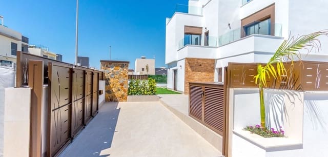 3 makuuhuone Paritalo myytävänä paikassa Benijófar mukana uima-altaan - 406 000 € (Ref: 9479006)